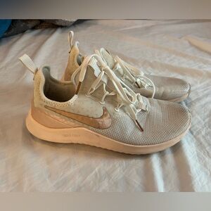 Nike 9.5